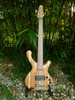 Bamboo Bass Shorty 5 string